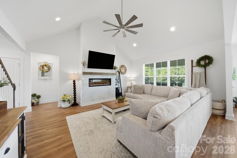 5264 Antler Creek Dr, Granite Falls, NC 28630