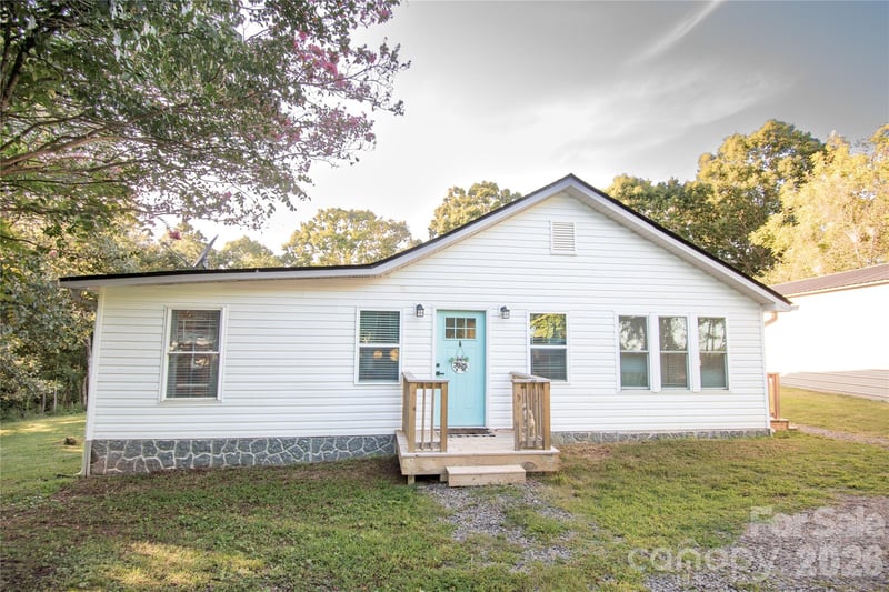 940 Guy Heavner Rd, Lincolnton, NC 28092