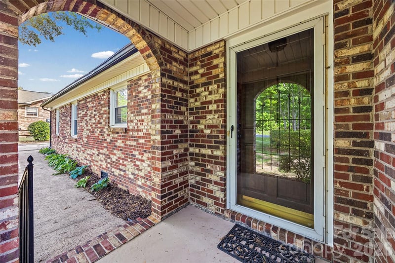504 Carson Rd, Gastonia, NC 28052