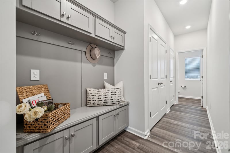 6550 Harlech St, Charlotte, NC 28269