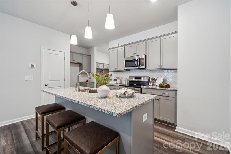 6550 Harlech St, Charlotte, NC 28269