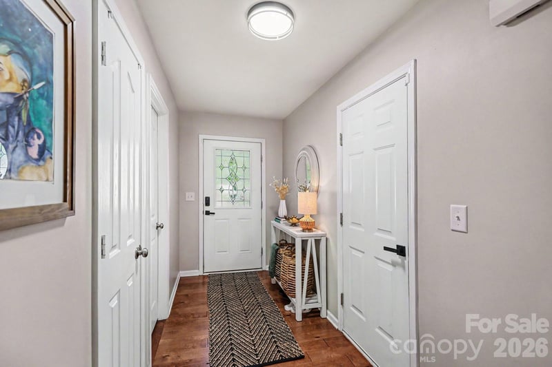 4727 Mcclure Rd, Charlotte, NC 28216