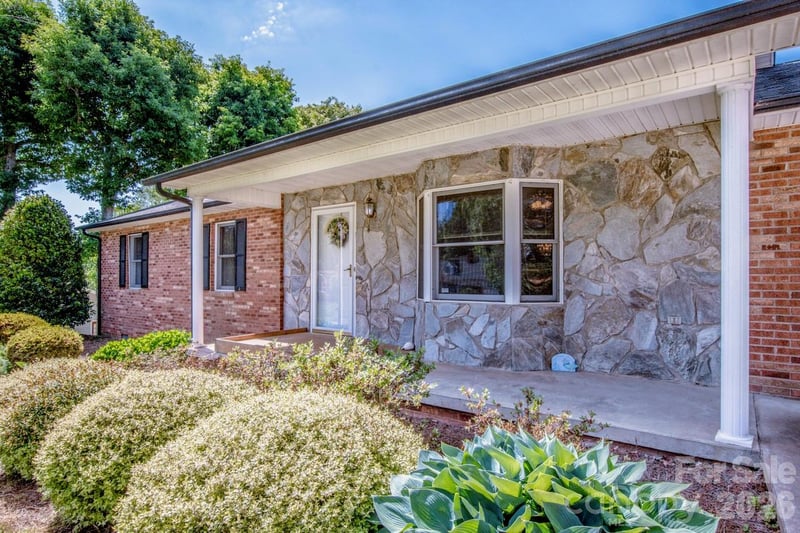 173 Doe Trail Ln, Statesville, NC 28625