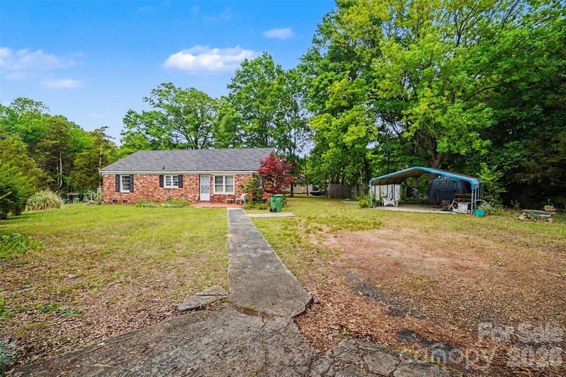 301 Hampton Rd, Lancaster, SC 29720