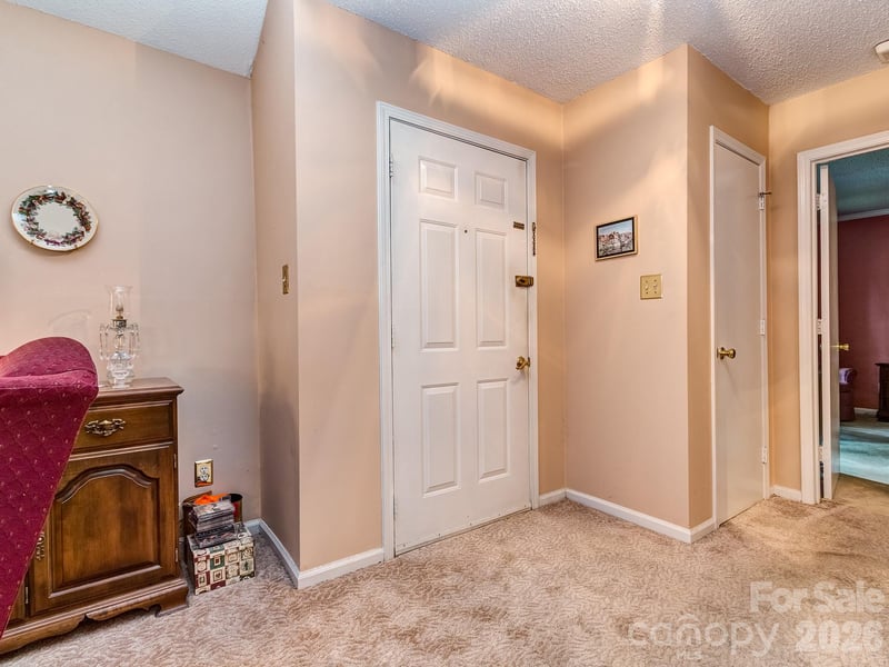 11707 Park Rd, Charlotte, NC 28226