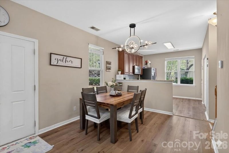 10810 Princeton Village Dr, Charlotte, NC 28277