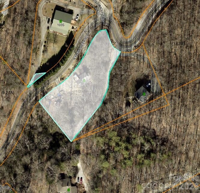 1034 Kyles Creek Rd, Hendersonville, NC 28792