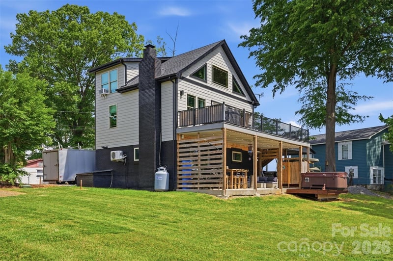 4473 Ridge St, Claremont, NC 28610