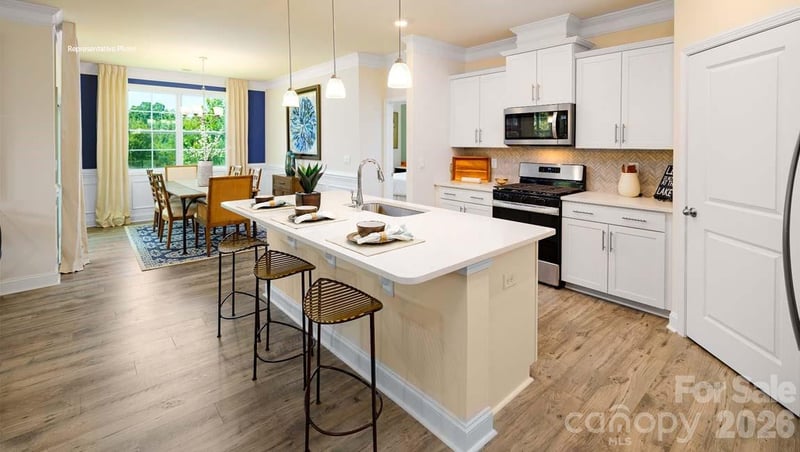 7525 Bainbridge Rd, Sherrills Ford, NC 28673