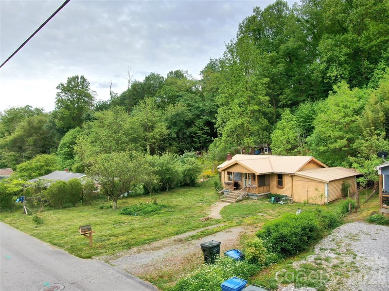 205 Frazier St, Waynesville, NC 28786