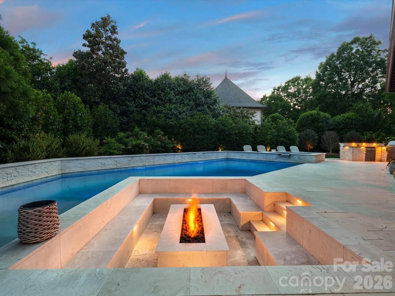 200 Oakmont Ln, Waxhaw, NC 28173