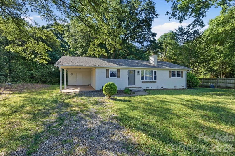 574 Old Mooresboro Rd, Mooresboro, NC 28114
