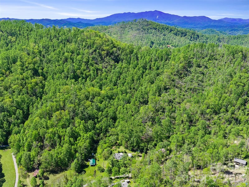 615 Fred Sparks Rd, Bakersville, NC 28705