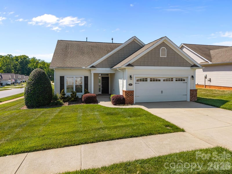 412 Garner Dr, Salisbury, NC 28146