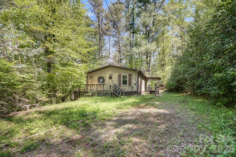101 Serenity Ln, Clyde, NC 28721
