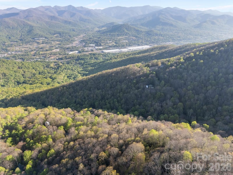 58 Mountain Azalea Dr, Swannanoa, NC 28778