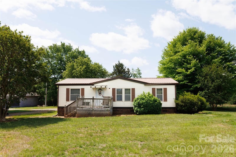 318 Tuckers Grove Rd, Statesville, NC 28625