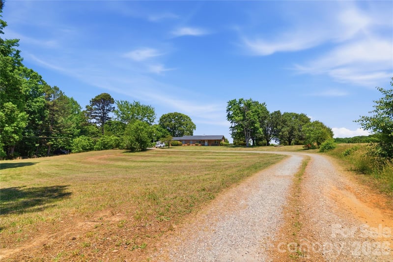 1333 Eufola Rd, Statesville, NC 28677