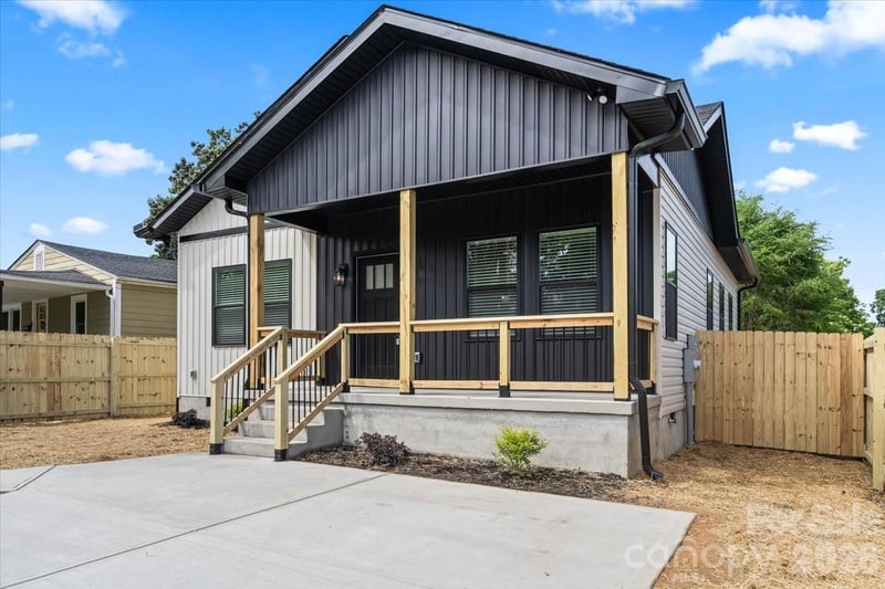 220 Lincoln St, Concord, NC 28025