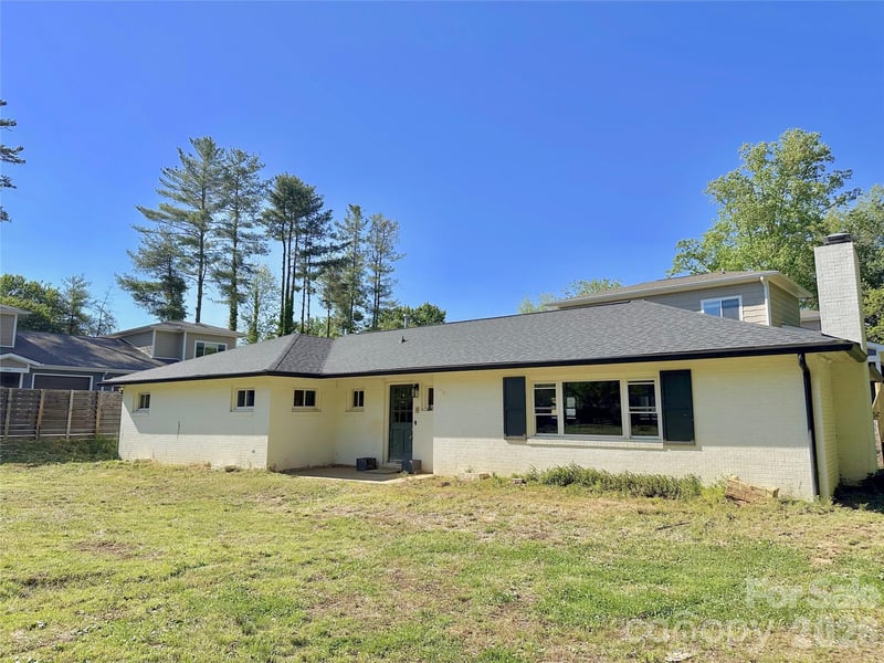 402 Blue Ridge Rd, Black Mountain, NC 28711