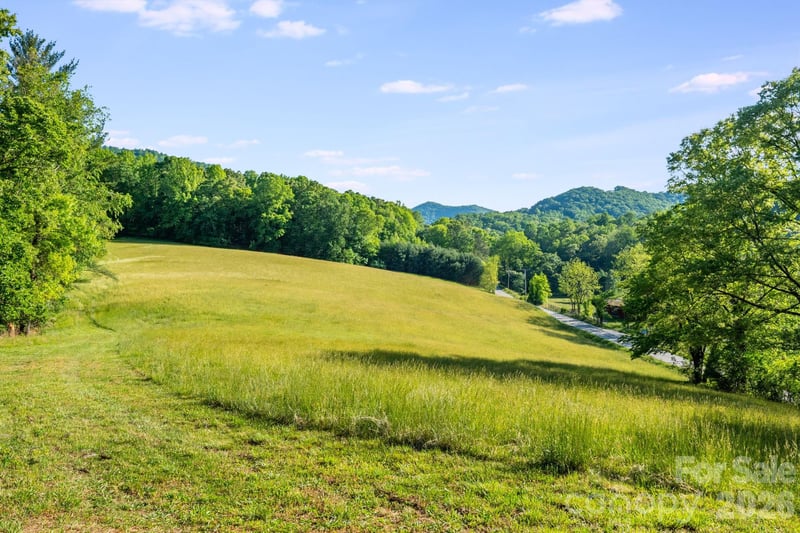 435 Upper Glady Fork Rd, Candler, NC 28715