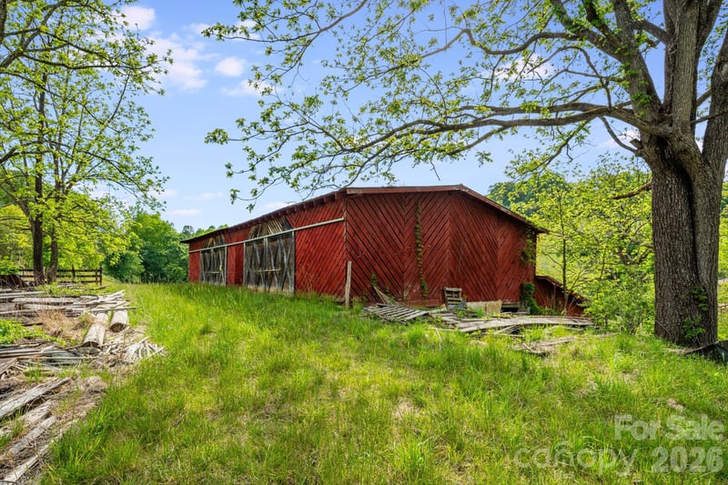 435 Upper Glady Fork Rd, Candler, NC 28715