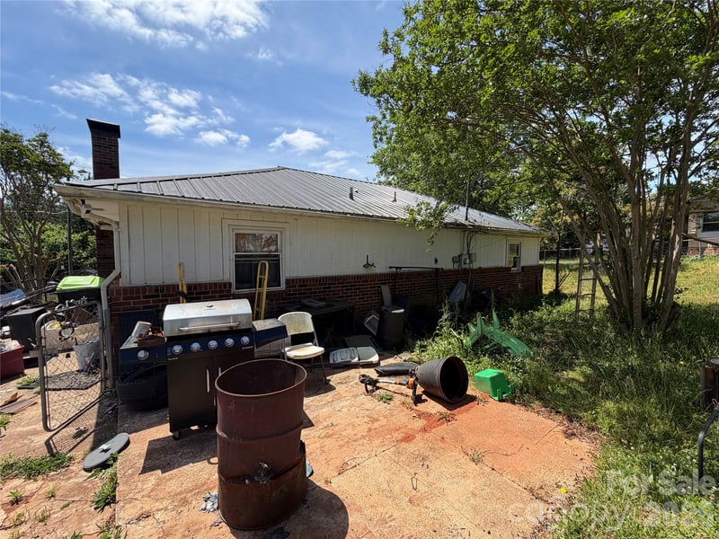 111 Akers Ldg, Ellenboro, NC 28040