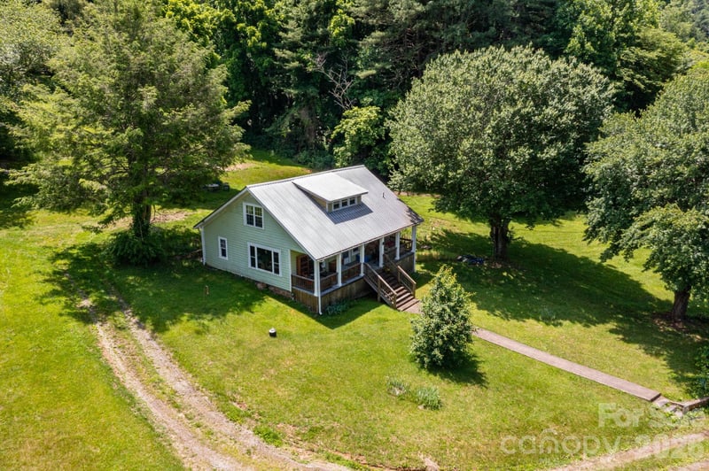 329 Fork Rd, Barnardsville, NC 28709