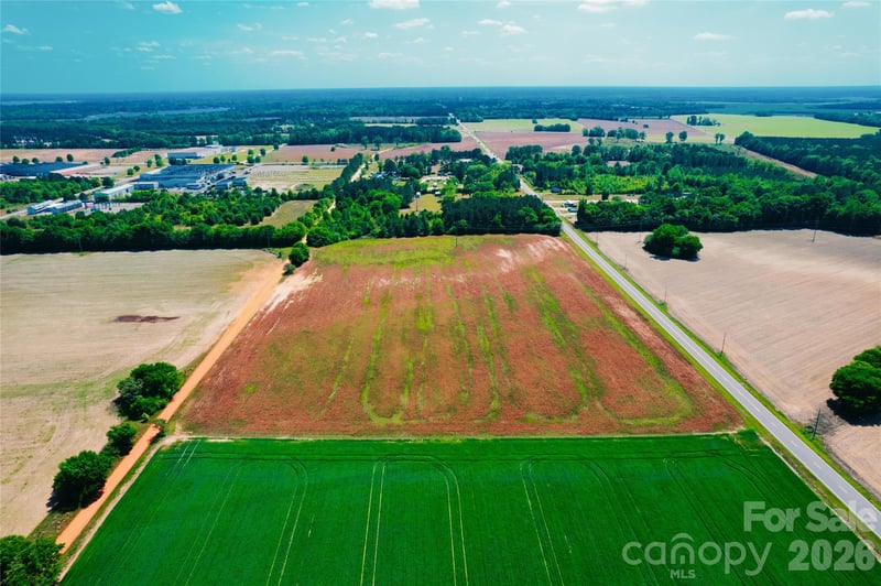 Rogers Ln, Bennettsville, SC 29512
