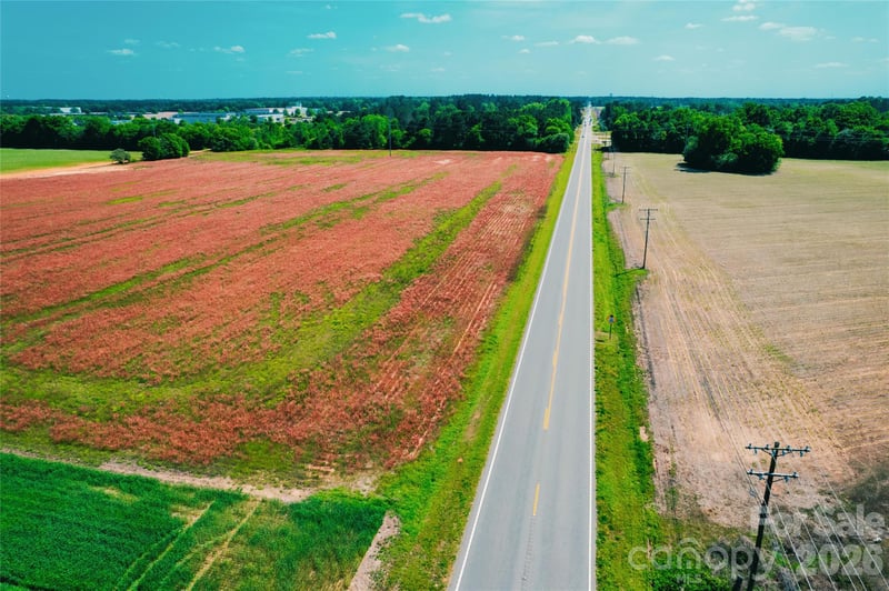 Rogers Ln, Bennettsville, SC 29512