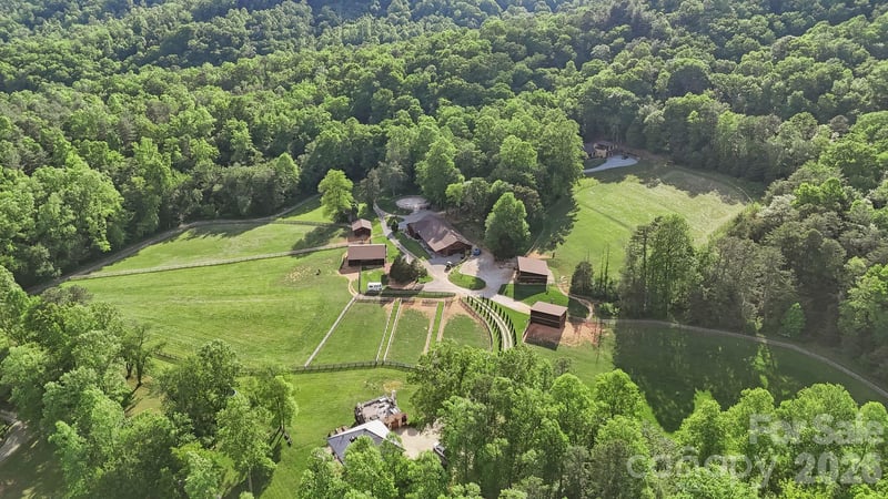 959 - 957 Dave Whitaker Rd, Horse Shoe, NC 28742