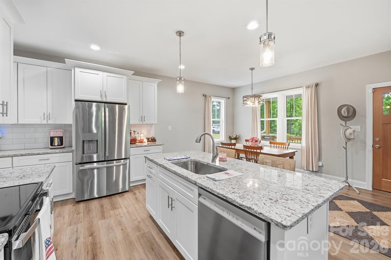 2029 Bost St, Lincolnton, NC 28092