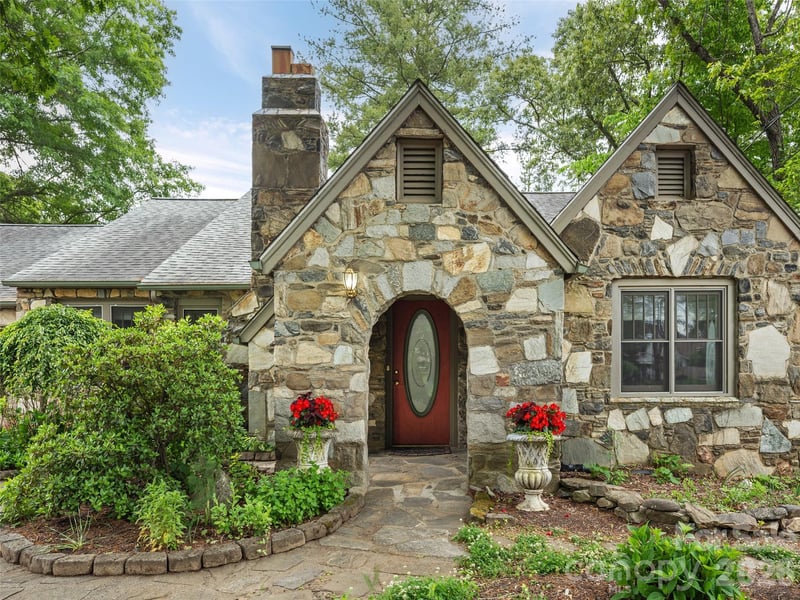 115 Oakland Rd, Asheville, NC 28801