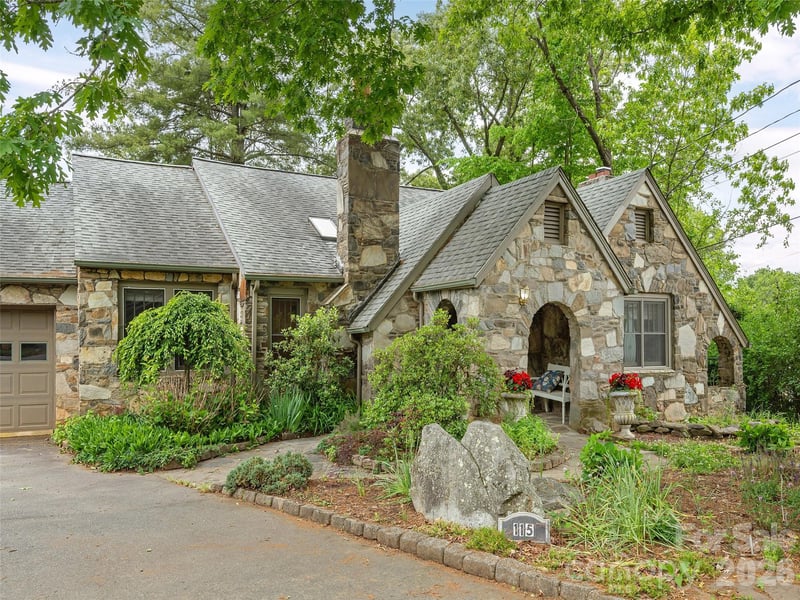 115 Oakland Rd, Asheville, NC 28801