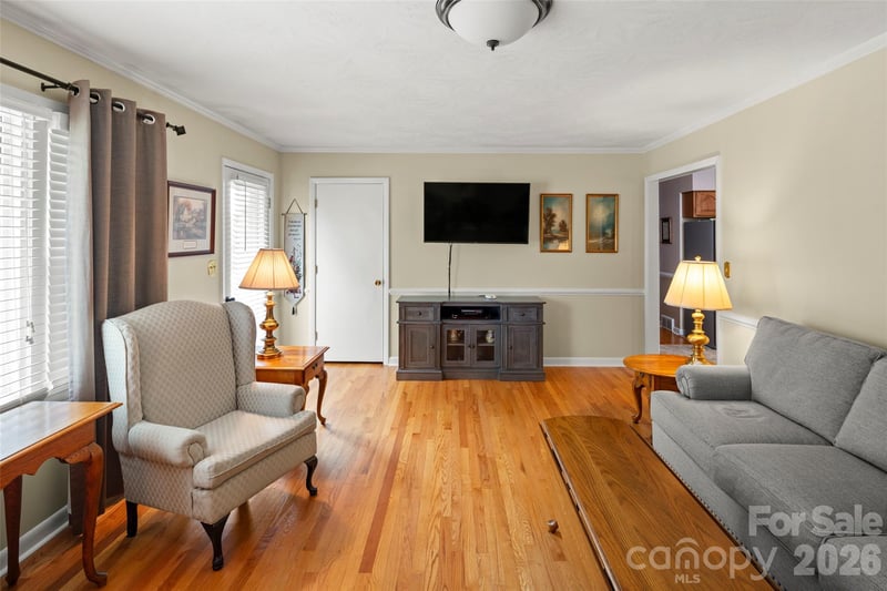83 Honeysuckle Ln, Burnsville, NC 28714