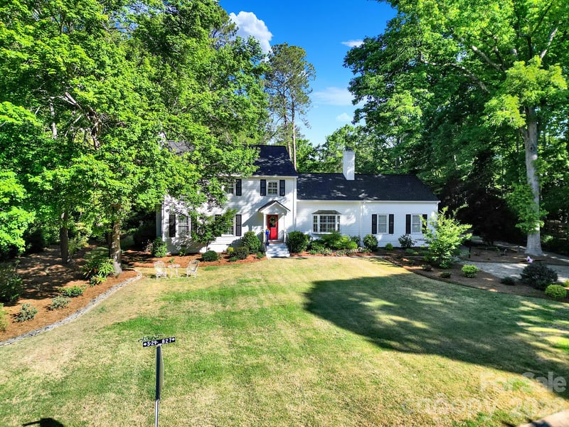 537 Briarwood Rd, Lancaster, SC 29720