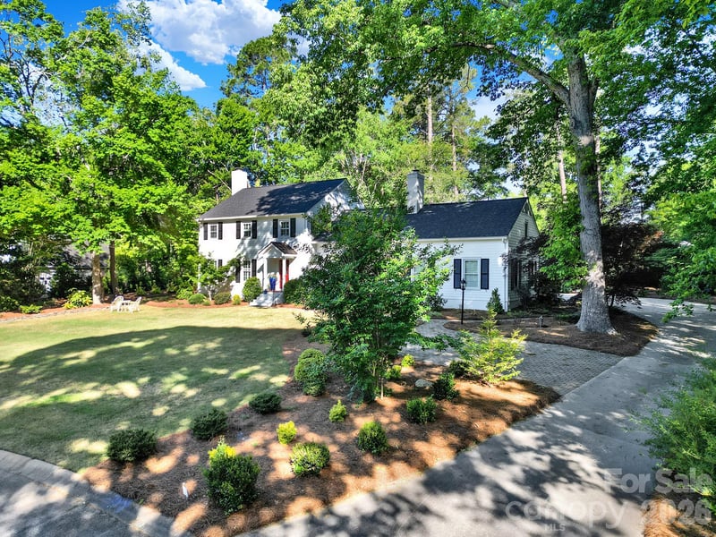 537 Briarwood Rd, Lancaster, SC 29720