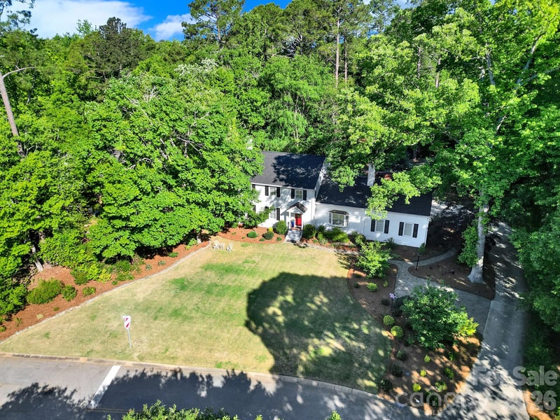 537 Briarwood Rd, Lancaster, SC 29720