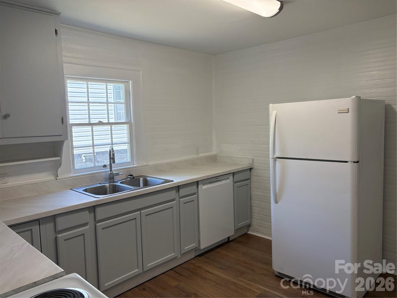 597 Harris St, Concord, NC 28025