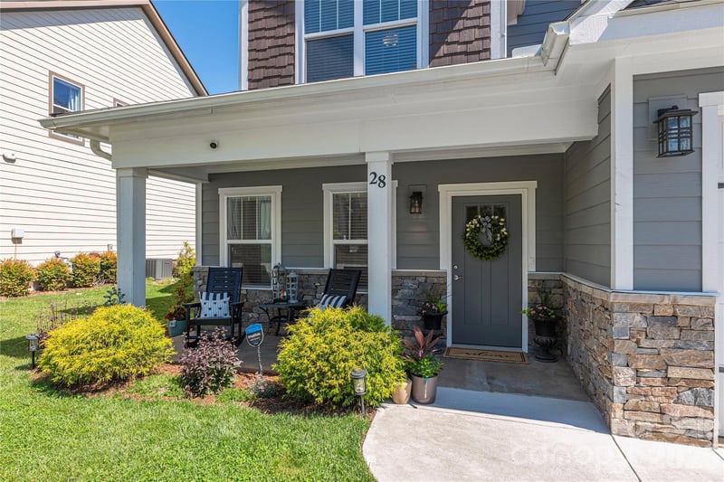 28 Reagan Run Ct, Arden, NC 28704