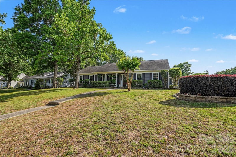7319 Chatterbird Ct, Charlotte, NC 28226