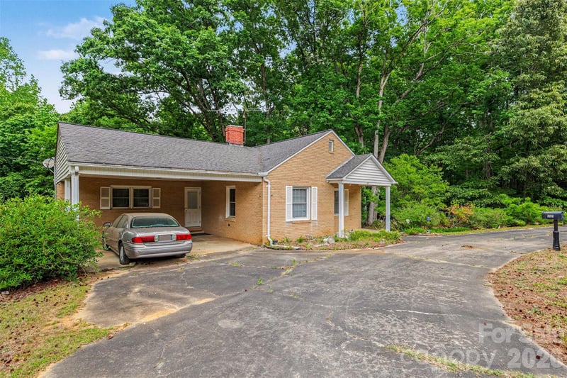 5401 Flat Creek Rd, Heath Springs, SC 29058