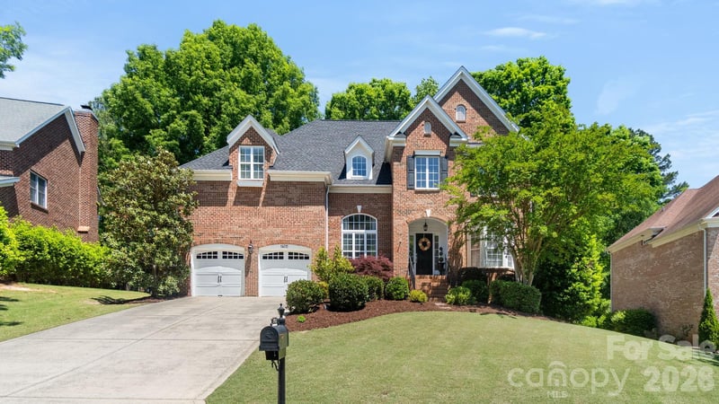 14011 Shanghai Links Pl, Charlotte, NC 28278