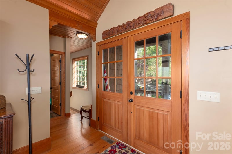 601 Hawk Mountain Rd, Lake Toxaway, NC 28747