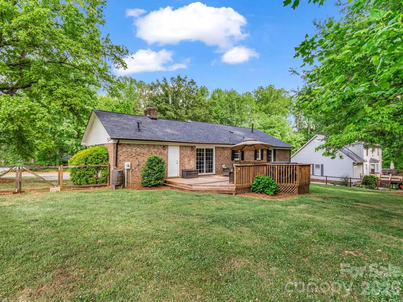 701 Hickory Hill Ct, Gastonia, NC 28054