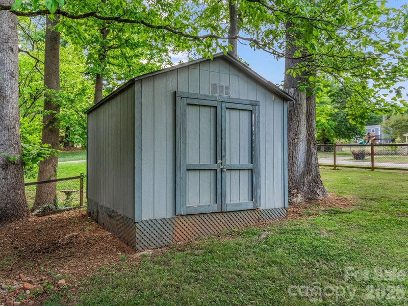 701 Hickory Hill Ct, Gastonia, NC 28054