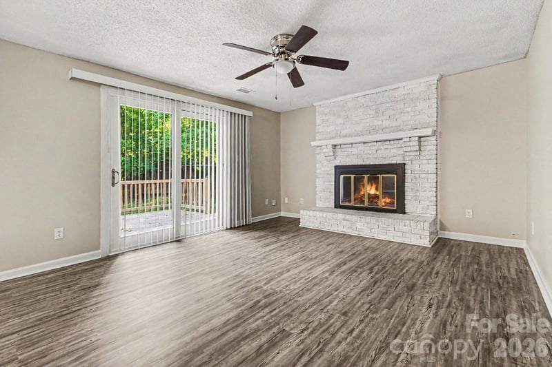 409 Vista Grande Cir, Charlotte, NC 28226