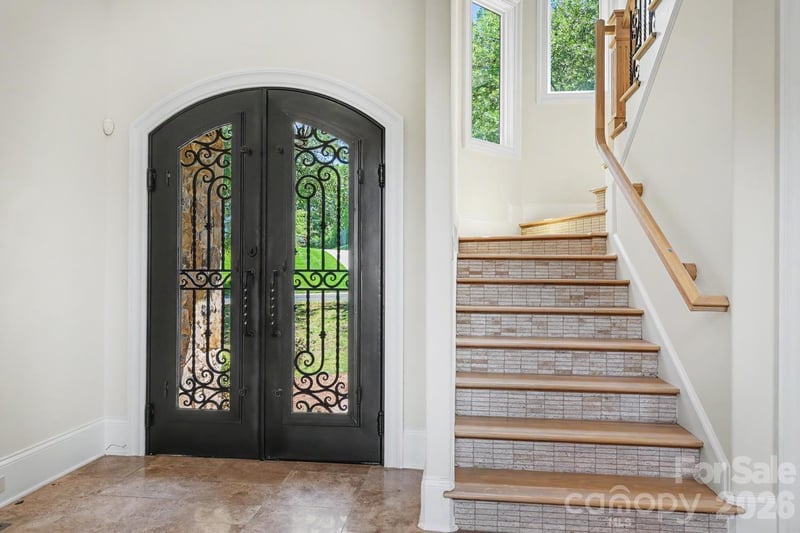 8041 Water View Dr, Belmont, NC 28012