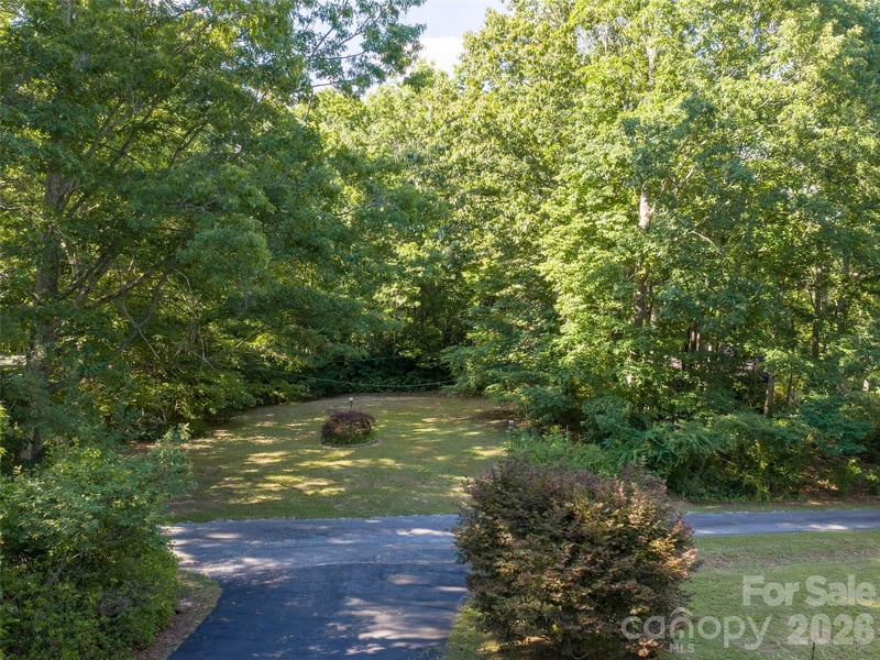 Mountain Laurel Ln, Fletcher, NC 28732