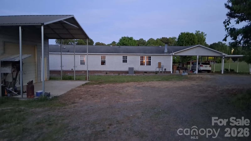 32049 Kendalls Church Rd, New London, NC 28127